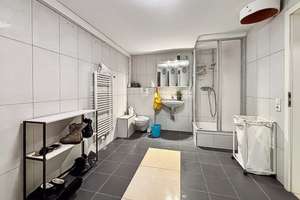 Property thumbnail 12