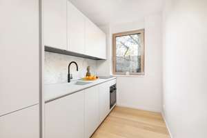 Stilvoll auf zwei Etagen: Maisonette mit Westterrasse und eigenem Garten – Die vollständige Adresse der Immobilie erhältst du vom Anbieter., 14195 Dahlem, Berlin – Vorschaubild 7