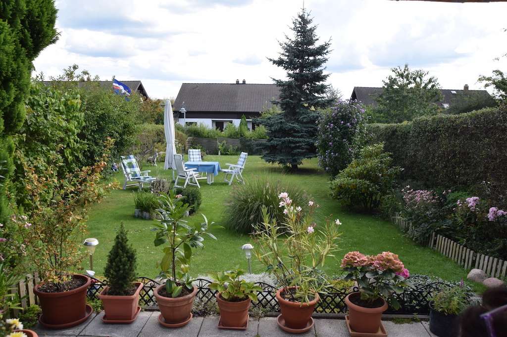 Immobilie in Kloster Lehnin - Wunderschöne DHH mit gepflegtem Garten - Bild 1