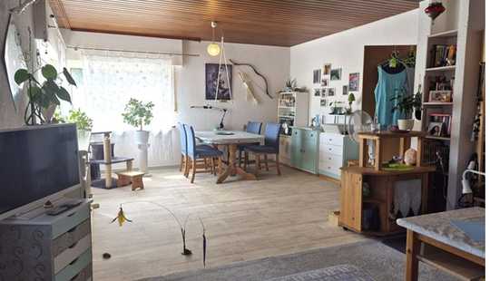 Bild von Einfamilienhaus in Einhausen  mit Nebengebäude und Sonnengarten