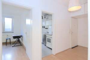Gepflegte 2-Zi. -Wohnung mit Balkon, Innenstadtnähe – 40211 Stadtmitte, Düsseldorf – Vorschaubild 4