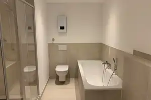 In Düsseldorf: Hochwertige Wohnung mit drei Zimmern und Balkon – Kronprinzenstraße 82-84, 40217 Düsseldorf – Vorschaubild 7