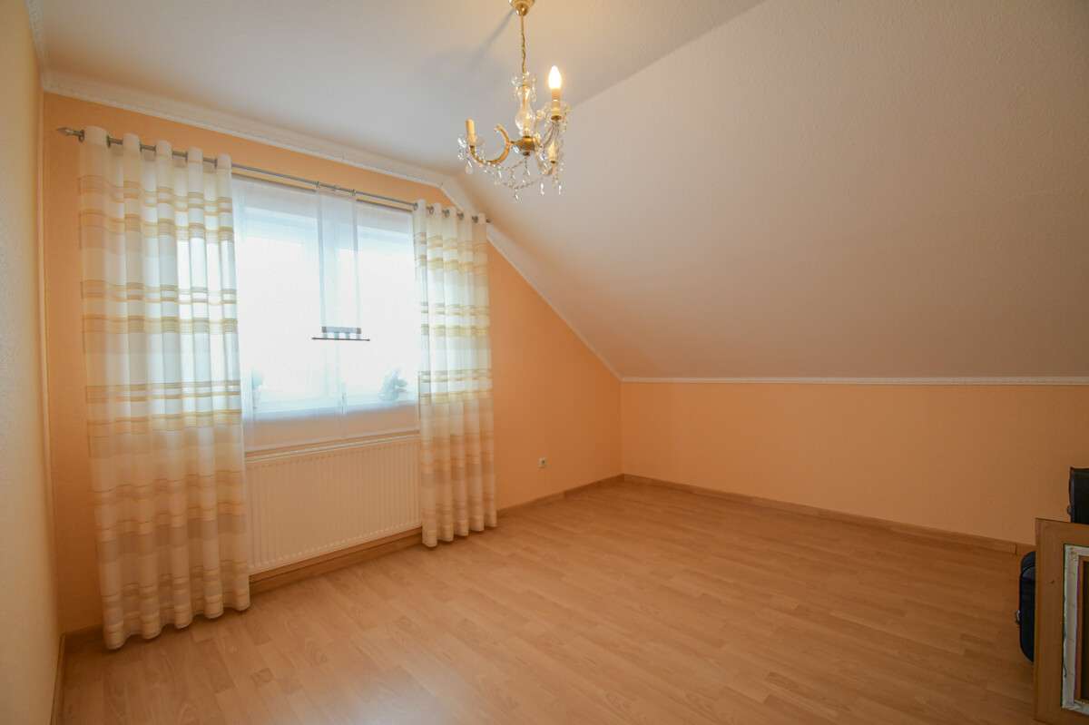 Immobilie in Friesoythe - 6681 - Mehr als Grundrisse: ein Zuhause – 6-Zimmer-Doppelhaushälfte für echtes Familienleben - Bild 7