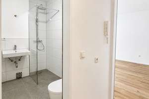 **BEETHOVENVIERTEL** Sanierte 1 ZKB- Wohnung mit Balkon in TOP Lage (ERSTBEZUG)