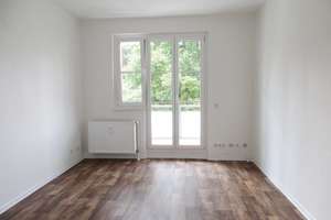 Gepflegte 2-Zimmer-Wohnung sucht neuen Mieter! – Cracauer Str. 14, 39114 Cracau, Magdeburg – Vorschaubild 1