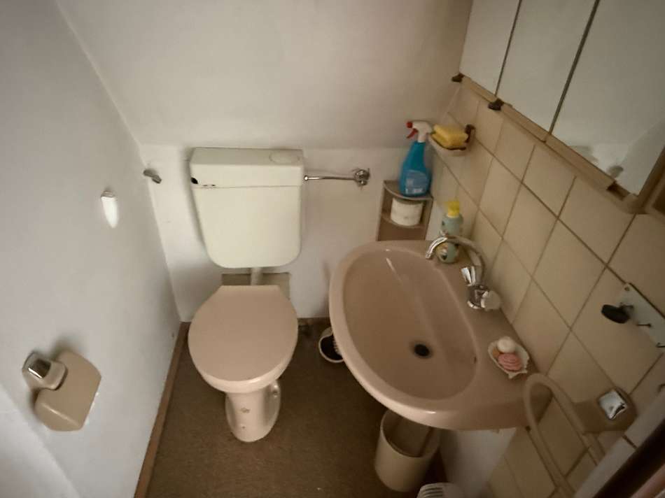DG - WC