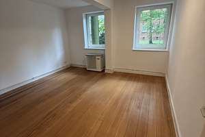 Zentrale 2 Zimmer Wohnung mit Wohnküche