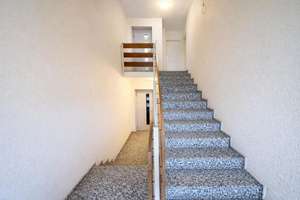 Helle 2-Zimmer-Maisonettewohnung mit Dachterrasse in Düsseldorf-Düsseltal – Die vollständige Adresse der Immobilie erhältst du vom Anbieter., 40239 Düsseltal, Düsseldorf – Vorschaubild 15