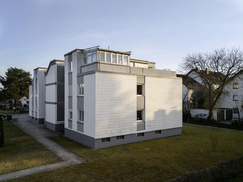 Immobilie in Olching - Vermietete 3-Zimmerwohnung mit zwei Südwest-Balkonen - Bild 4