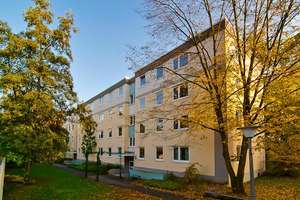 Perfekt! Platz für die Familie: 4-Zimmer-Wohnung in Bonn Heiderhof – 53177 Heiderhof, Bonn – Vorschaubild 1