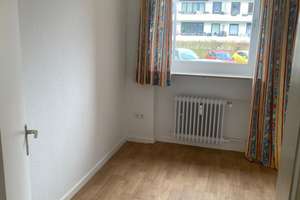 von privat · provisionsfrei · Südbalkon · 2,5 Zi. · Stellplatz inklusive · Hamburg-Schnelsen – Scheelring 12, 22457 Schnelsen, Hamburg – Vorschaubild 5