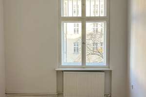 Bezugsfreie, großzügige 2-Zi.-Altbauperle mit großer Wohnküche - Fußläufig vom Lietzensee entfernt! – Sophie-Charlotten-Straße 46, 14059 Charlottenburg, Berlin – Vorschaubild 5