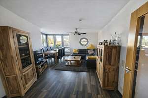 Wohnen mit Charakter: 2-Zimmer-Wohnung in Augsburg-Göggingen