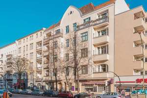 Kapitalanlage in Charlottenburg - vermietete 2-Zimmerwohnung mit Balkon
