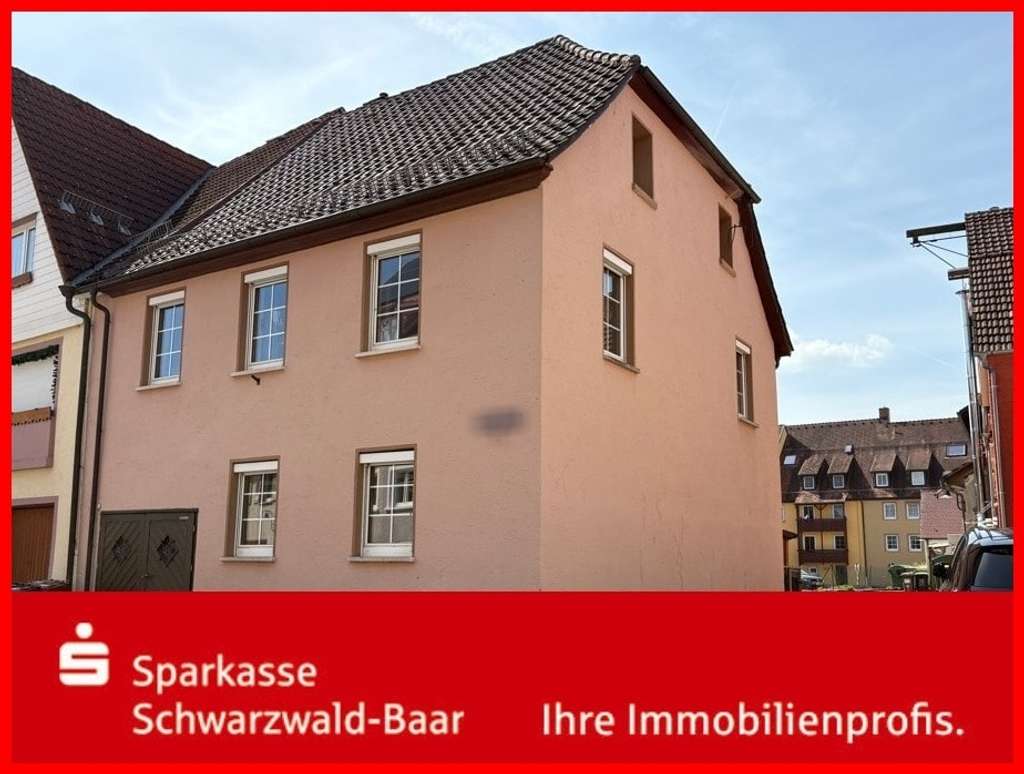 Immobilie in Hüfingen - Charmantes Wohnhaus mit historischem Charakter in der Hüfinger Altstadt - Bild 0