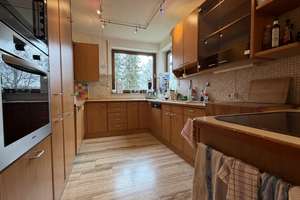 Repräsentativ, ruhig, grün – Außergewöhnliches Einfamilienhaus mit Einliegerwohnung am Ortsrand – Die vollständige Adresse der Immobilie erhältst du vom Anbieter., 72555 Metzingen – Vorschaubild 6
