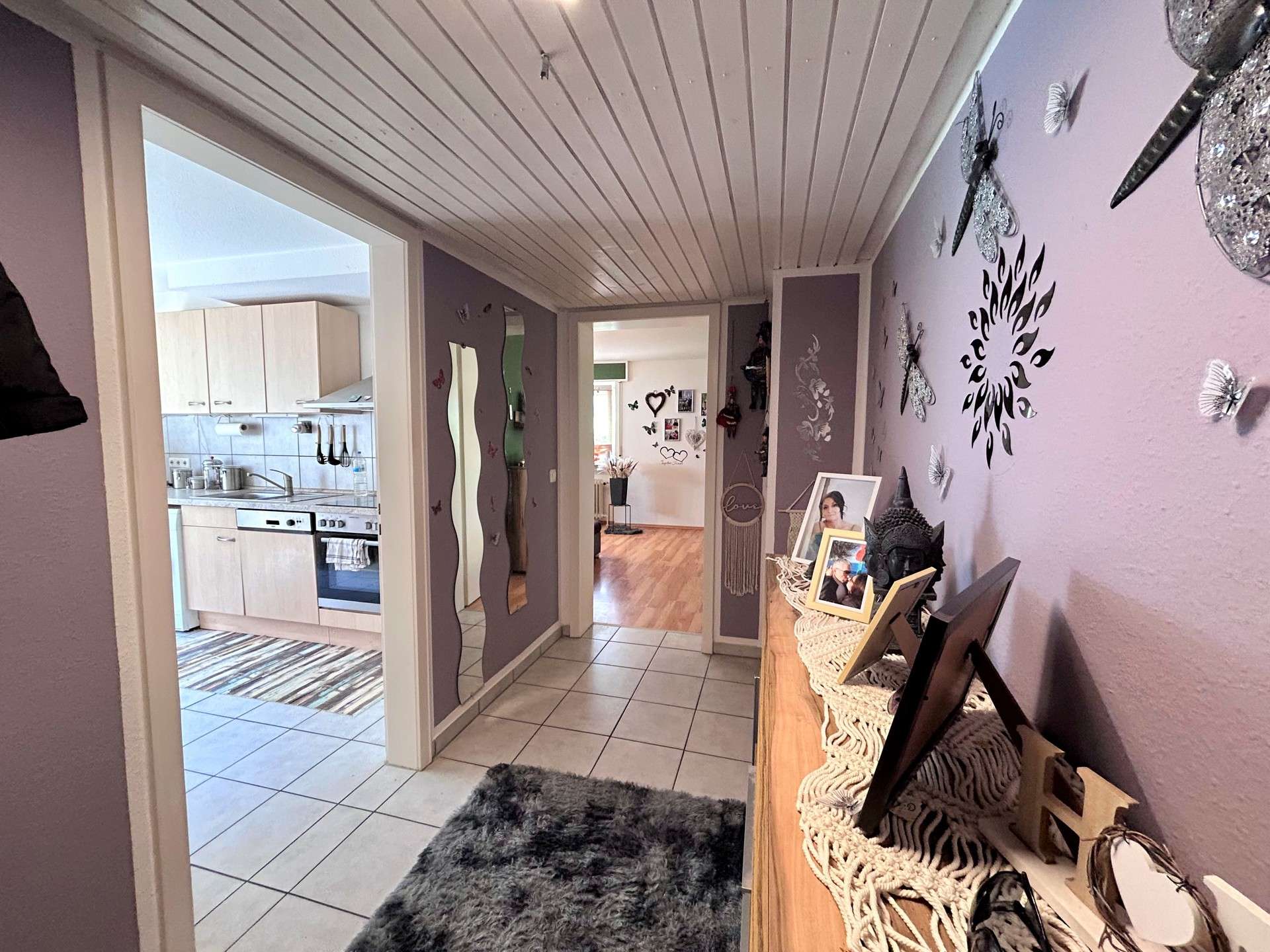 Immobilie in Altbach - Gepflegtes Mehrfamilienhaus mit 4 Wohnungen, 3 Garagen und 2 Stellplätzen - Bild 9