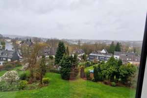 Freundliche, komforftable 2,5-Zimmer-DG-Wohnung mit gehobener Innenaustattung zur Miete – Bussardweg 6, 42115 Elberfeld West, Wuppertal – Vorschaubild 2