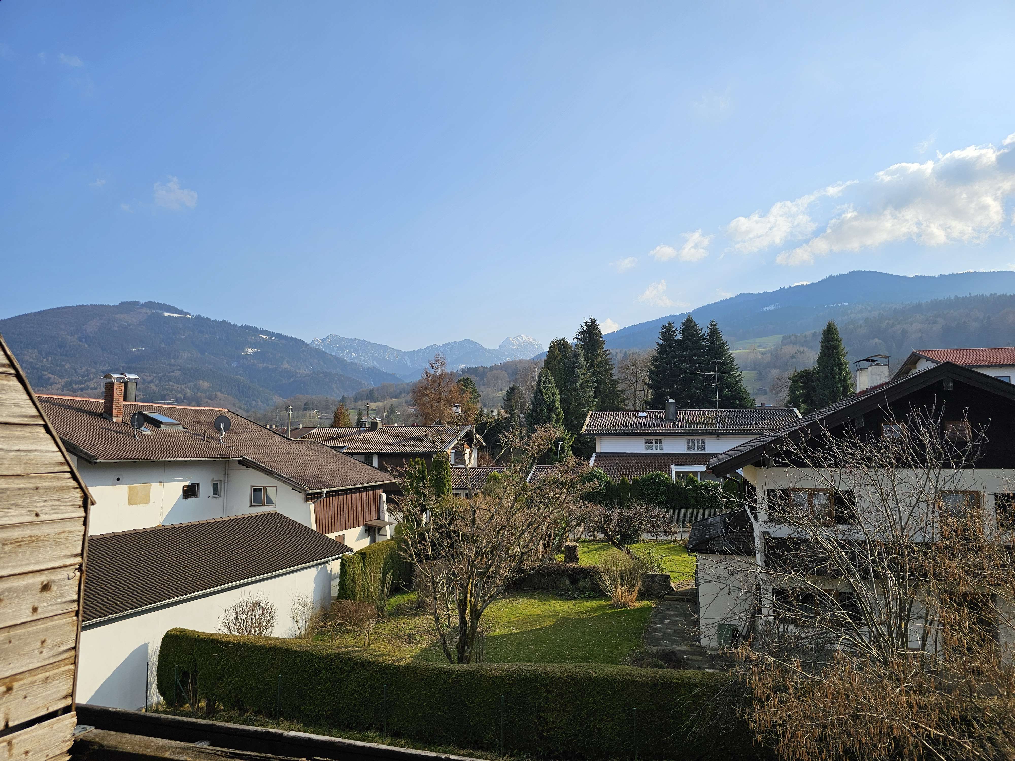 Mit Blick auf den Wendelstein! Freie 2-Zi.-ETW mit TG-Stellplatz im Ortskern von Bad Feilnbach!, Rosenheim Kreis – Bild 2