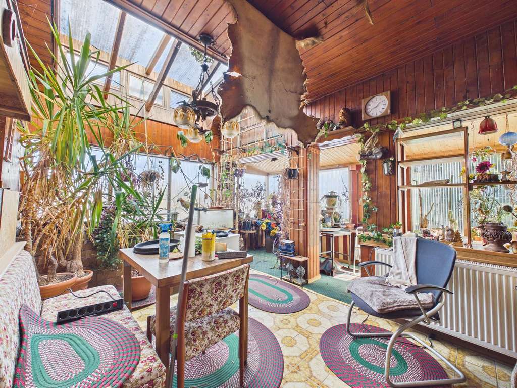 Immobilie in Florstadt - Wohnen auf einer Ebene: Bungalow mit großem Garten und viel Gestaltungspotenzial in Florstadt-Staden - Bild 3