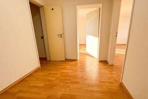 Modernisierte 2-Zimmer-City-Wohnung mit LOGGIA am Hansaring – Einzeln oder im lukrativen 3er-Paket! – Hansaring 76, 50670 Neustadt/Nord, Köln – Vorschaubild 7