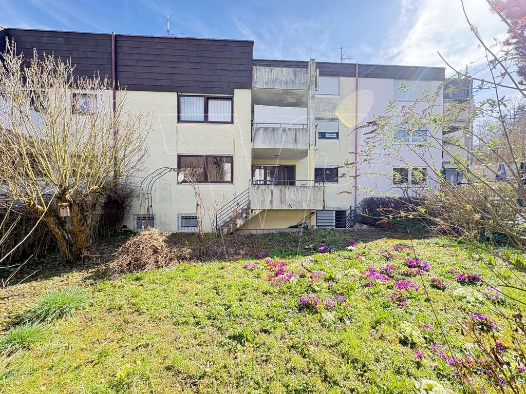 Immobilie in Fellbach - Dreifamilienhaus mit 3 Garagen – ideal für Eigennutzer & Kapitalanleger - Bild 1