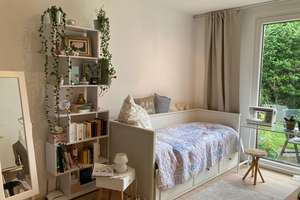 Sonnige, gepflegte 1-Zimmer-Wohnung mit Terrasse, direktem Gartenzugang und Pantryküche