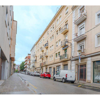 4-ZIMMER-WOHNUNG ZUM VERKAUF IM EIXAMPLE