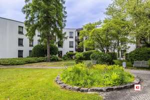 Blick ins Grüne!
Helle und gut geschnittene 3-Zimmer-Eigentumswohnung mit Duplexstellplatz – Die vollständige Adresse der Immobilie erhältst du vom Anbieter., 81243 Aubing-Süd, München – Vorschaubild 12