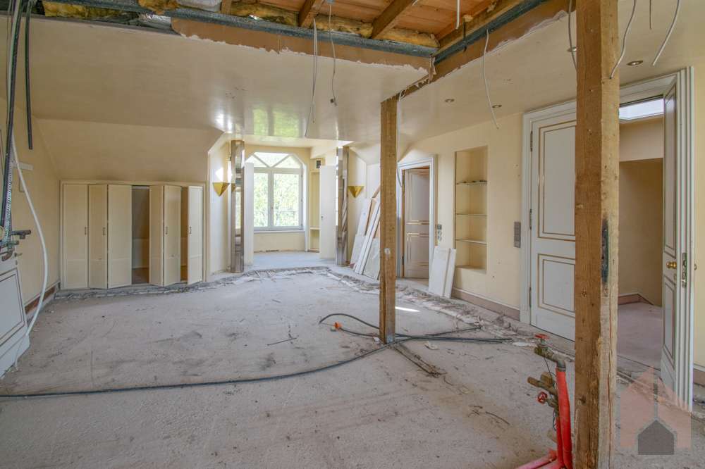 Großzügige Maisonette mit Rheinblick – Sanierungsobjekt in Toplage, Bonn – Bild 4