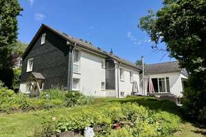 Modernes Einfamilienhaus mit Einliegerwohnung in begehrter Wohnlage von Wiehl – Die vollständige Adresse der Immobilie erhältst du vom Anbieter., 51674 Wiehl – Vorschaubild 6