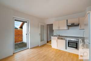 Großzügiges 3-Fam.haus mit 2 freien 102 qm Wohnungen, Bj.61, teilren., Garage, Ingolstadt-Mailing – Regensburger Straße 193, 85055 Mailing, Ingolstadt – Vorschaubild 4