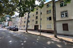 Solide Kapitalanlage: Gepflegtes 7-Familienhaus mit Entwicklungspotenzial – Plutostraße 102, 44651 Röhlinghausen, Herne – Vorschaubild 2