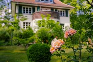 Babelsberg - Großzügige Villa aus den 1930er Jahren – mit parkähnlichen Garten und Einliegerwohnung – Die vollständige Adresse der Immobilie erhältst du vom Anbieter., 14482 Babelsberg Nord, Potsdam – Vorschaubild 2