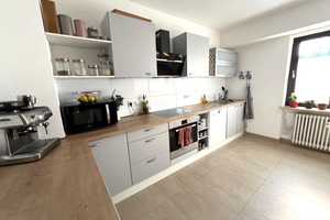 renoviert, zentral, in Einbahnstraße gelegen, Parkett, TL-Bad mit Wanne+Duschglas, Garage möglich – Karlsruhe – Vorschaubild 5