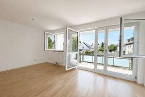 3 Zimmer zum Wohlfühlen in Allach-Untermenzing: Südbalkon, viel Licht, Küche und Garagenstellplatz – Die vollständige Adresse der Immobilie erhältst du vom Anbieter., 80997 Allach, München – Vorschaubild 3