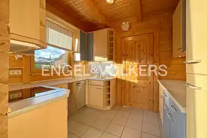 Modernes Holzhaus in Aussichtslage mit Wohnmobilstellplatz – Cochem-Zell (Kreis) – Vorschaubild 4