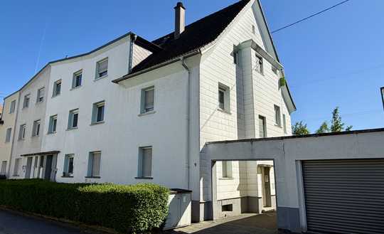 Dreifamilien-/Reihenendhaus in guter und grüner Wohnlage