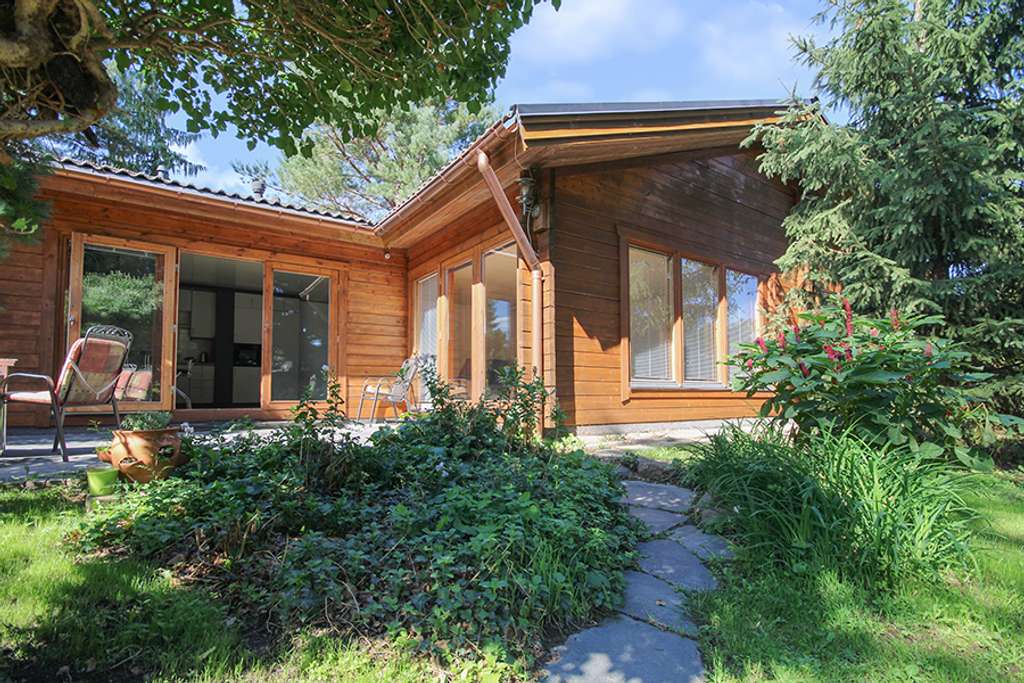 Immobilie in Gommern - Wunderschöner Bungalow mit großem Grundstück in Menz! - Bild 0