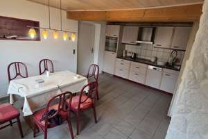 Familienhaus mit Garten, Garage & Stellplätzen in Buseck – Die vollständige Adresse der Immobilie erhältst du vom Anbieter., 35418 Buseck – Vorschaubild 3