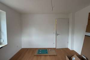 4,5 Zimmer Garten- Terrassen-Wohnung in Regensburg Oberisling  – 93053 Oberisling-Graß, Regensburg – Vorschaubild 9