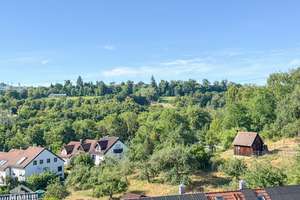 Helle Maisonette mit Dachbalkon, drei Schlafzimmern, zwei Bädern und Tiefgarage! – Im Bogert 26, 70599 Plieningen (Ortsteil), Stuttgart – Vorschaubild 16