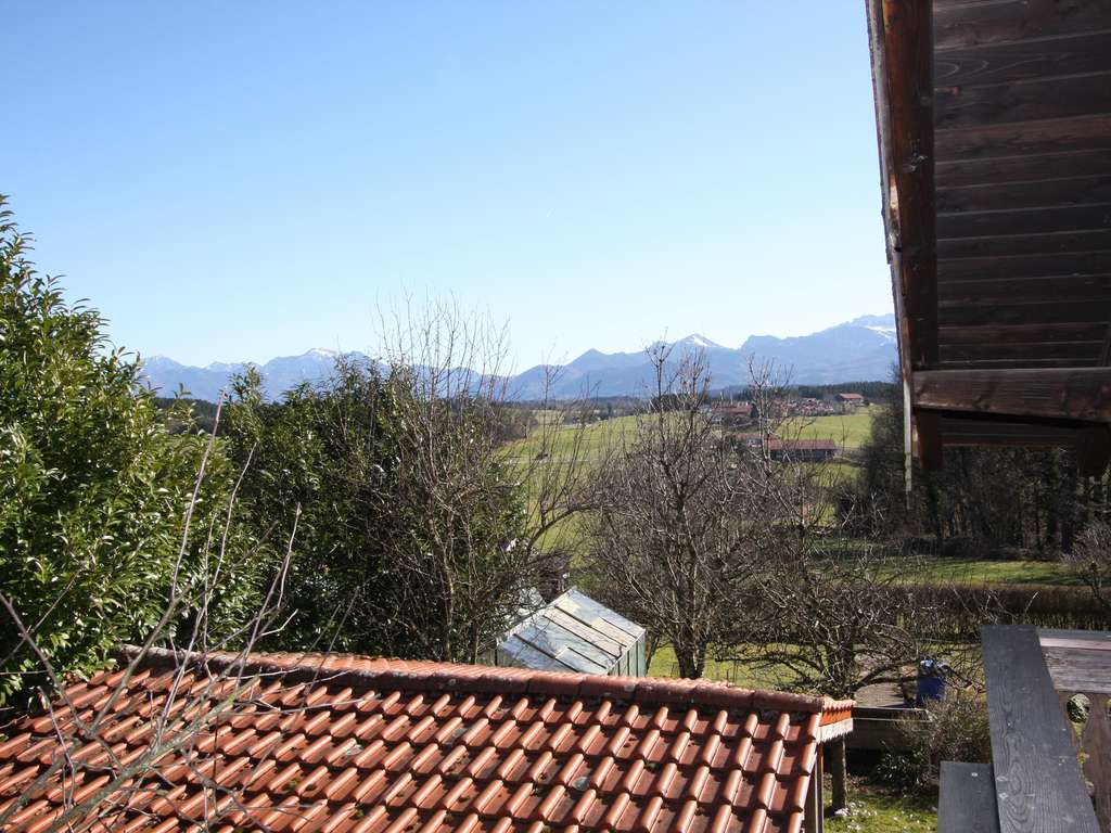 Immobilie in Rimsting - Grundstück mit Altbestand in ruhiger Ortsrandlage und schönem Alpenpanoramablick - Bild 2