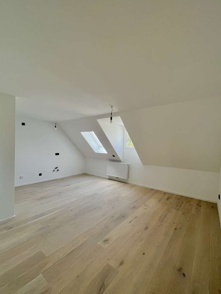 Energieeffizient wohnen: Vollständig sanierte 2-Zimmer-Wohnung in begehrter Aachener Lage