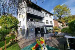 Top gepflegtes und renoviertes 2-3-Familienhaus mit 3 Garagen auf  großem Grund für kleines Geld – Nürnberger Land (Kreis) – Vorschaubild 4