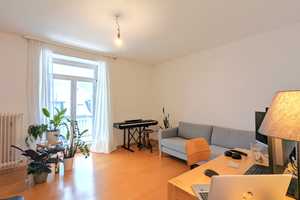 Schönes 3-Familienhaus mit Wertsteigerungspotenzial in attraktiver Lage von Waldshut zu verkaufen – Waldshut (Kreis) – Vorschaubild 3