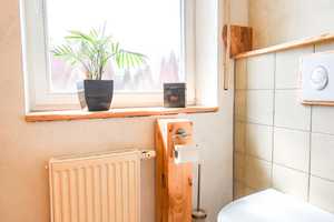 *** Traumhafter Garten mit Traumhaus ***
Eltern und Kinder werden dieses Haus lieben – Leer (Kreis) – Vorschaubild 36