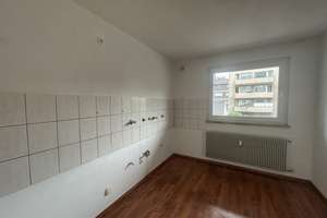 OB-City! Bezugsfreie 3-Zi-Whg mit Balkon – Goebenstraße 31, 46045 Altstadt-Mitte, Oberhausen – Vorschaubild 3