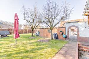 Gepflegtes Zweifamilienhaus mit Garten und Garagen in Misburg-Nord – Die vollständige Adresse der Immobilie erhältst du vom Anbieter., 30629 Misburg-Nord, Hannover – Vorschaubild 32