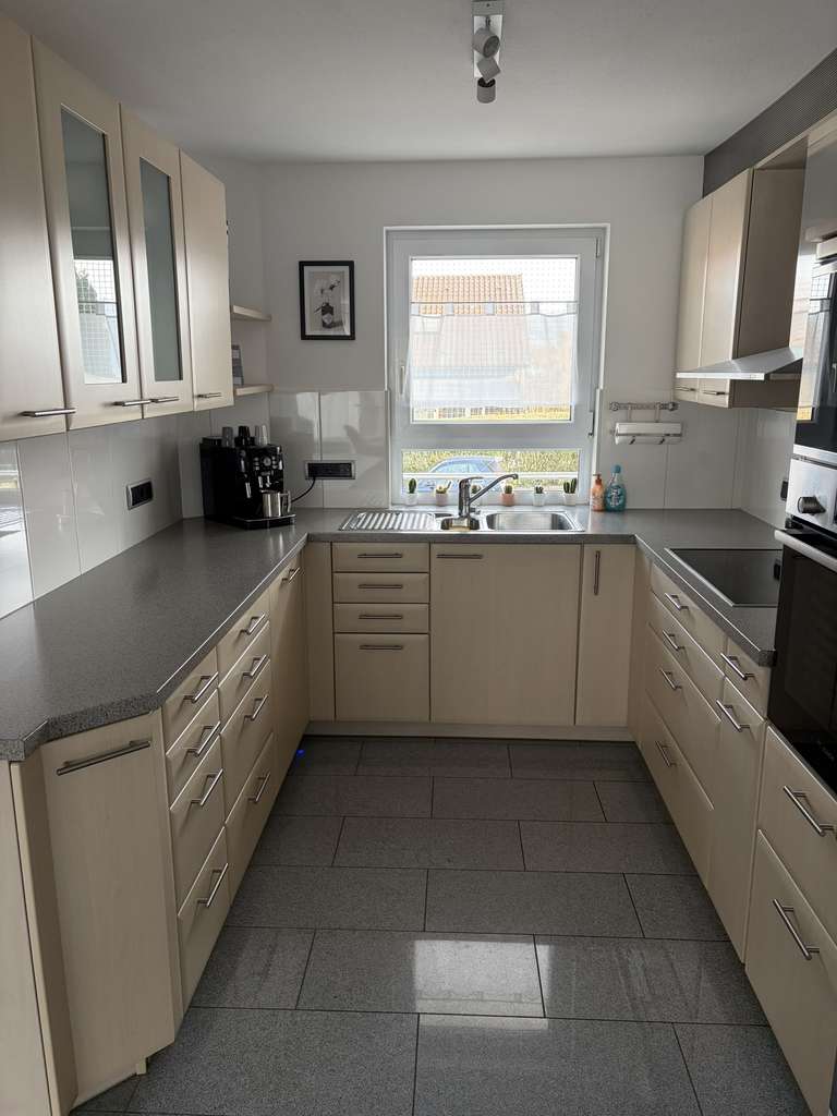 Immobilie in Deizisau - Reihenmittelhaus mit 5 Zimmern und Carport in Deizisau - Bild 4